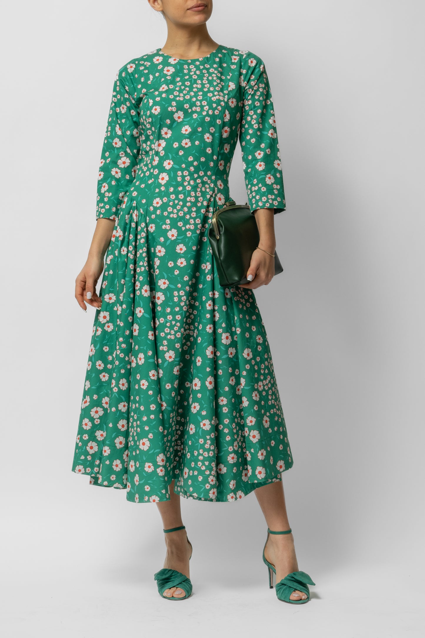 Rochie midi din bumbac cu flori pe verde