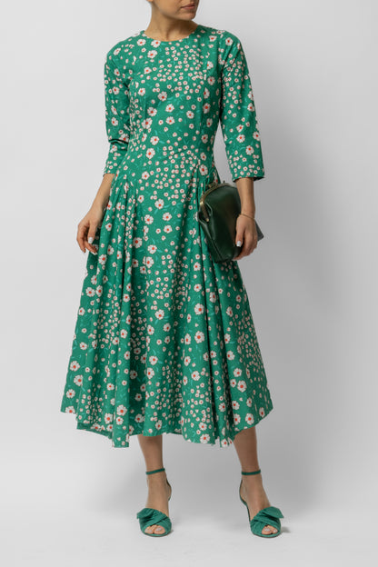 Rochie midi din bumbac cu flori pe verde