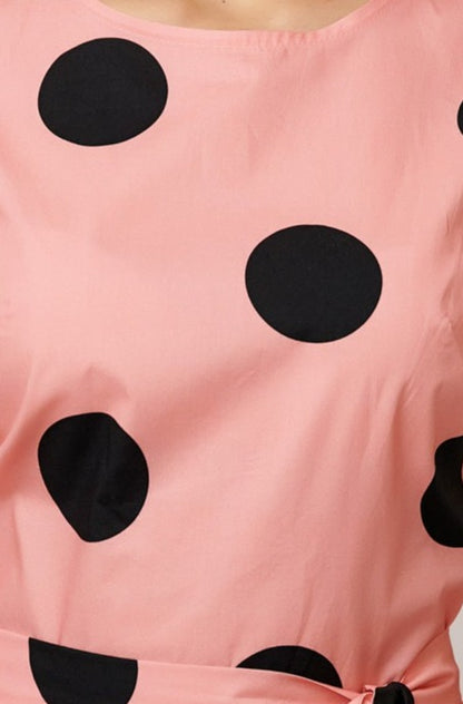 Sleeveless poplin dress with black and pink polka dots